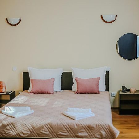 סנט קונסטנטין והלנה Bo'S Place מראה חיצוני תמונה